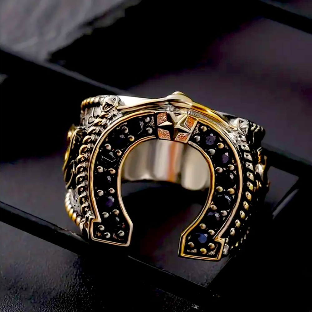 COPY - MENS HORSESHOE RING - Picture 4 of 9